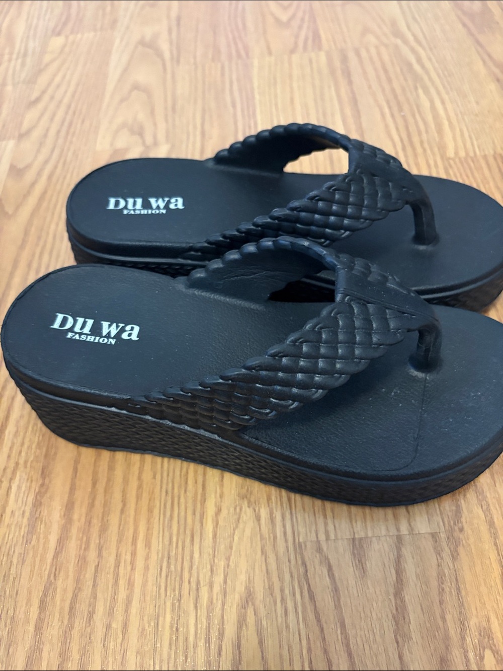 Black Platform Flip Flop Sandals🌸